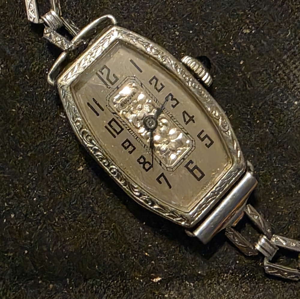 Vintage ART DECO 20S OR 30S BULOVA Silver Watch with Black Numerals - Picture 3 of 12
